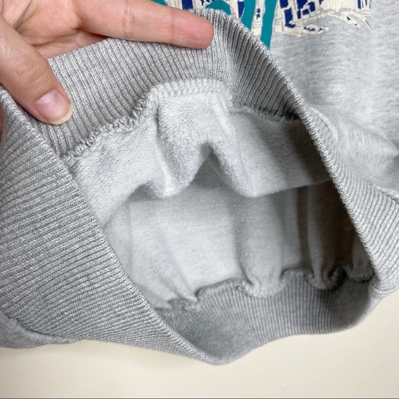 Vintage Street Ball Basketball Gray Crew Neck Pullover Sweatshirt - Picture 7 of 8